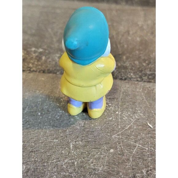 Mattel 1993 bashful Seven Dwarfs toy figure Disney - Picture 3 of 5